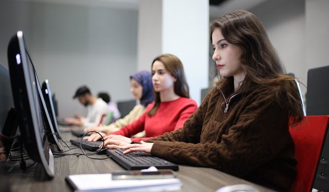Hasan Kalyoncu Üniversitesi TÜBİTAK Endeksinde Zirveye Yükseldi