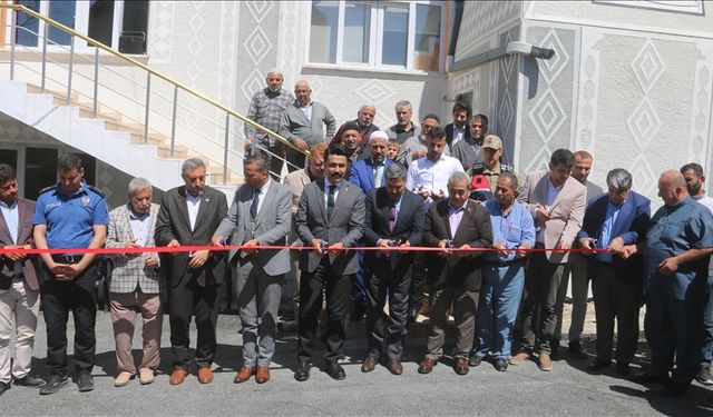 Hatay’da Depremde Yıkılan İki Cami Yeniden İbadete Açıldı