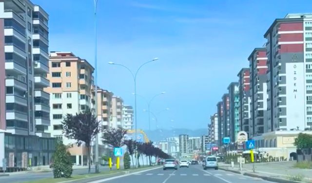 Kahramanmaraş'ta O Bölgedeki Tüm Binalar Yıkılıyor