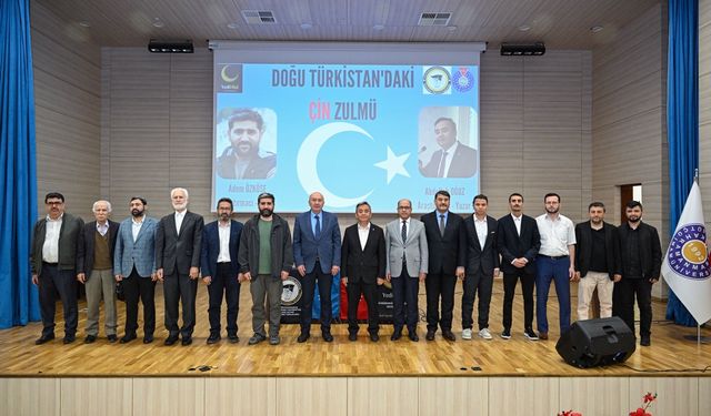 KSÜ’de Vicdanlara Dokunan Program: Doğu Türkistan Gerçeği Masaya Yatırıldı