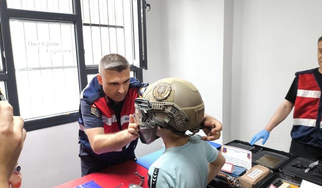 Mersin’de Jandarma Özel Bireylerle Buluştu: Neşeli Anlara Sahne Oldu