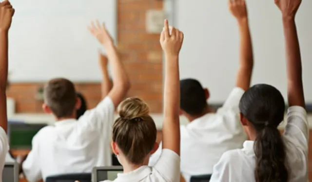 Öğrenciler Bayram Edecek 12 Gün Erken Tatil Kapıda