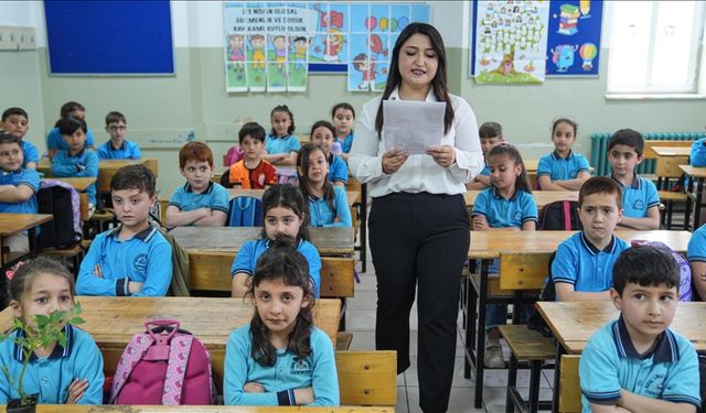 Türkiye'den ayrılan Suriyeli Ahmet'in mektubu sınıftaki arkadaşlarını duygulandırdı