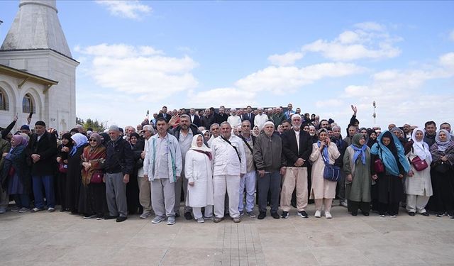 Yılın ilk hacı kafileleri kutsal topraklara doğru yola çıktı