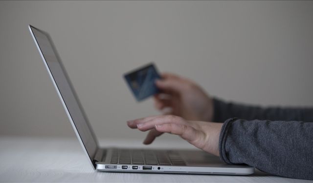 Yurt dışı sitelerinden alışverişlerde kişisel bilgi paylaşımına dikkat