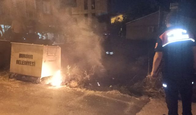 Burdur’da Boş Arazide Yangın: Hızlı Müdahale Felaketi Önledi