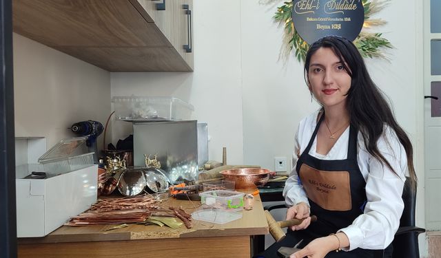 Kahramanmaraş’ta Tek Kadın Bakır Ustası Beyza Kişi, Depremden Sonra Mesleğe Tutundu