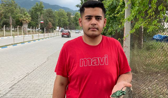 Yerde bulduğu 40 bin TL’lik altını sahibine teslim etti