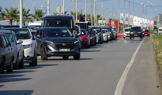 Neredeyse 3 kişiye bir araç düşüyor