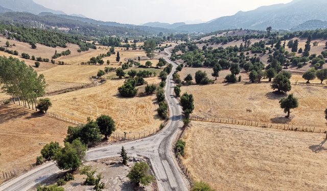 Rıfatiye'de 9 Kilometrelik Yol Asfaltla Yenilendi