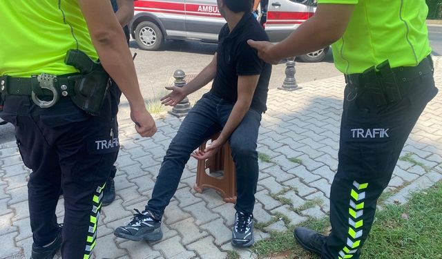Kaymakamlık Lojmanı Önünde Kaza: Motosikletli Yere Düştü