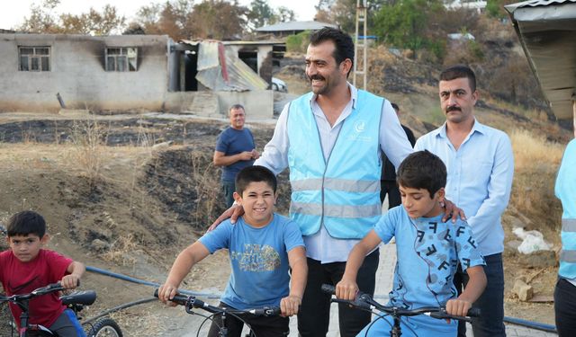 Başkan Gedemenli’den Çamlıbel’de Yürekleri Isıtan Bisiklet Hediyesi