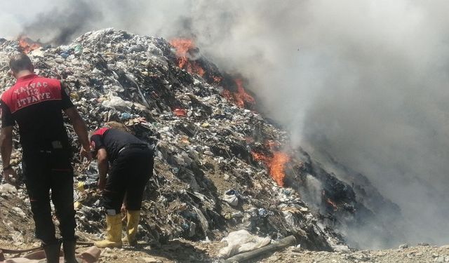 Çöplük Yangını Yalvaç’ta Ormana Sıçramadan Söndürüldü