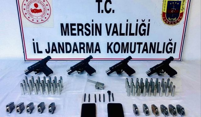 Adana’da Ruhsatsız Silahlarla Suç Örgütüne Darbe Vuruldu