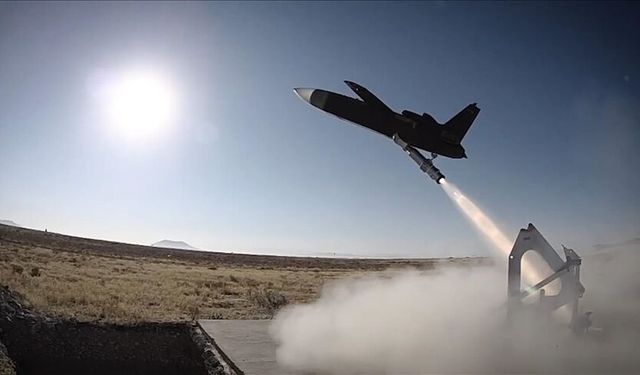 Yüksek Hızlı ŞİMŞEK Hedef Uçak Sistemi testlerden başarıyla geçti