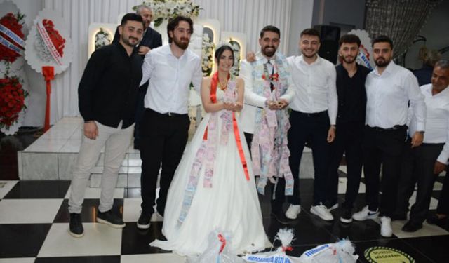 Artvin’de Gelinin Kilosu Kadar Madeni Para Takıldı: 55 Kilogramlık Sürpriz