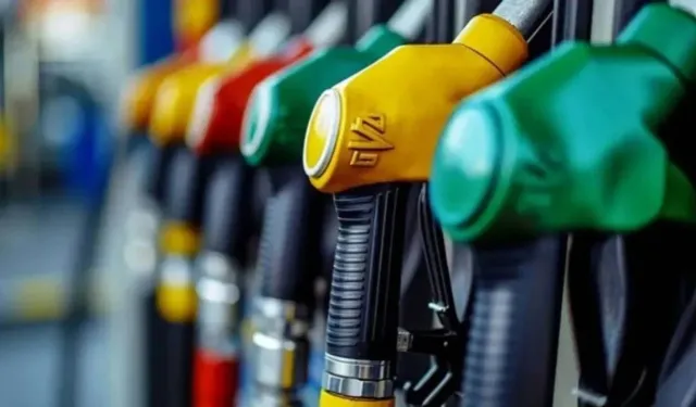 Kahramanmaraş'ta benzine zam! Tabelalar gece yarısı değişti