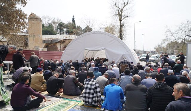 Kahramanmaraş’ta Cuma namazı saat kaçta kılınacak?