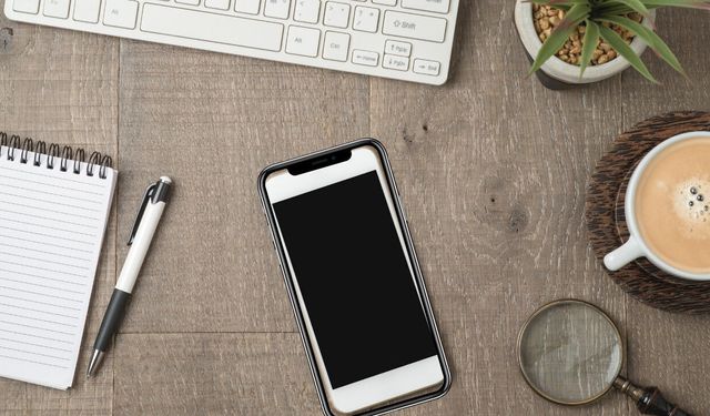 Telefon satışları düşüyor, akıllı cihazlar yükselişte