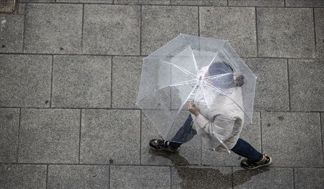 Kuzeybatı için kuvvetli yağış alarmı: Sel ve ulaşım riskine dikkat!