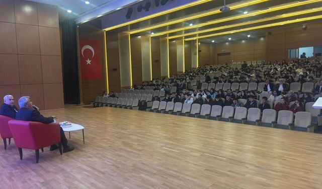 Yazar Ali Avgın, Göksun'da Gençlerle Buluştu