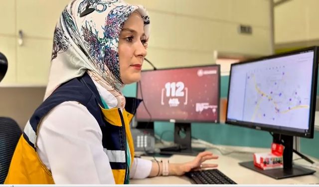 112 personelinin yönlendirmesiyle eşine doğum yaptırdı