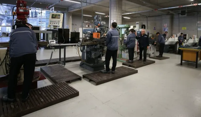 29 Yaş Altı Gençlere KOBİ ve Girişimcilik Desteği Geliyor