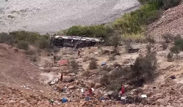 Peru’da otobüs kazası: 37 ölü