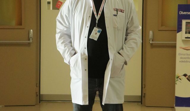 15 aylık bebeğin yemek borusundan düğme pil ve lego çıkarıldı