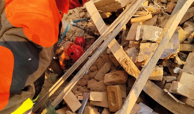 Pakistan’da tutkal fabrikasında patlama: 18 ölü, 21 yaralı