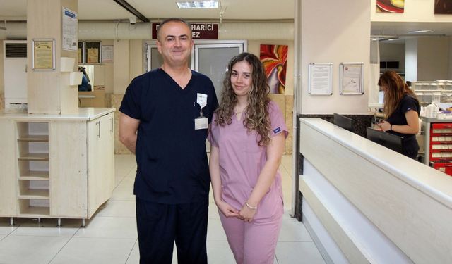 Aynı hastanede görev yapan baba-kız doktorlar: Zeki ve Zeliha Dağlıoğlu