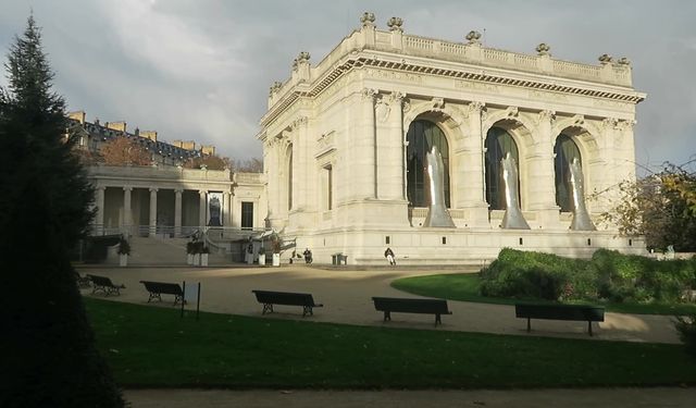 İBB iddianamesinde adı geçen Paris'te kiralanan "İstanbul Evi" görüntülendi