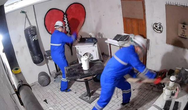 Eskişehir’de açılan ’stres evi’ne girenler eşyaları kırıp rahatlıyor