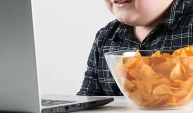 Gençlerin Ekran Bağımlılığı Ağız Sağlığını Tehdit Ediyor