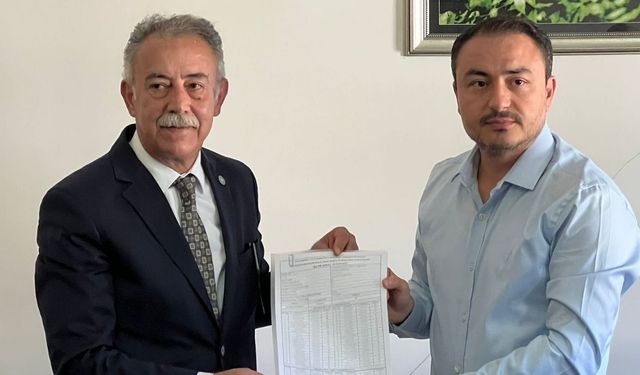 Kahramanmaraş İyi Parti İl Başkanı Mustafa Bastırmacı Mazbatasını Aldı