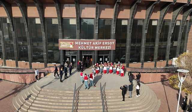 Kahramanmaraş’ta 24 Kasım Öğretmenler Günü Törenlerle Kutlandı