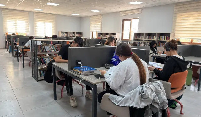 Mehmet Arıkan Pusula Maraş Gençlik Merkezi, öğrencilerin yeni buluşma noktası oldu