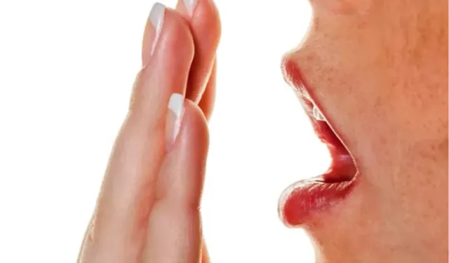 Sabahları Ağız Kokusunu Önlemek İçin Tüyolar