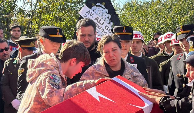 Şehit Astsubay İlker Aykut, Tekirdağ’da son yolculuğuna uğurlandı