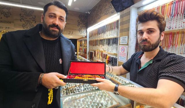 Tespih tutkusu sınır tanımadı: Elazığlı kuyumcu 1,6 milyon liralık Osmanlı kehribarı aldı