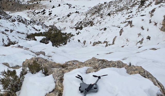 3 Bin Metrede Kartalın Taşıdığı Dron: Tırmanışla Kurtarıldı