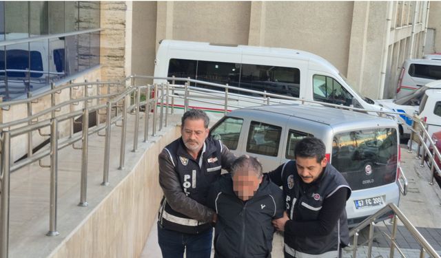 Üfürükçülük yöntemiyle dolandırıcılık yapan şüpheliye gözaltı