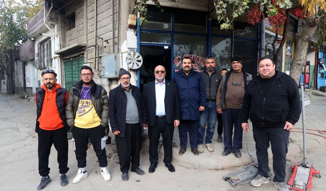 Başkan Akpınar’dan Sakarya Çarşısı’na sabah ziyareti: Esnafa kulak verdi