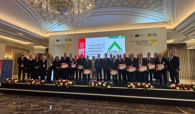 Dulkadiroğlu Halk Eğitimi Merkezi Türkiye genelinde ilk 10’a girdi