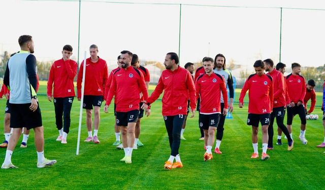 Kahramanmaraş İstiklalspor Antalya’da devre arası kampına başladı