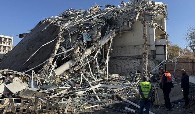 Kahramanmaraş'tabina aniden çöktü! Bölgeye AFAD ekipleri sevk edildi