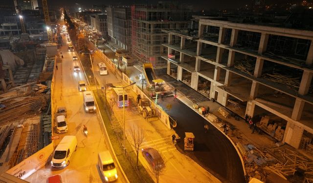 Kahramanmaraş’ta deprem sonrası yol yatırımları sürüyor