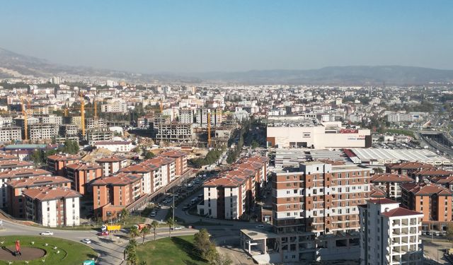 Kahramanmaraş’ta Ebrar Sitesi çevresinde ticaret yeniden başladı! 120 yeni dükkan hizmette