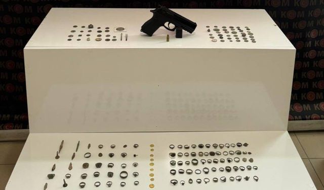 Kahramanmaraş’ta şok baskın: 100 tarihi eser ve silah ele geçirildi