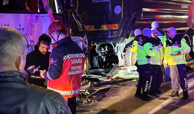 Anadolu Otoyolu’nda zincirleme kaza: ölü ve yaralılar var